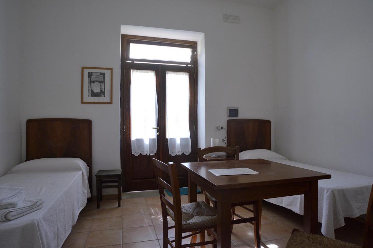 Casa Del Geco Bed & Breakfast Paestum Exterior photo
