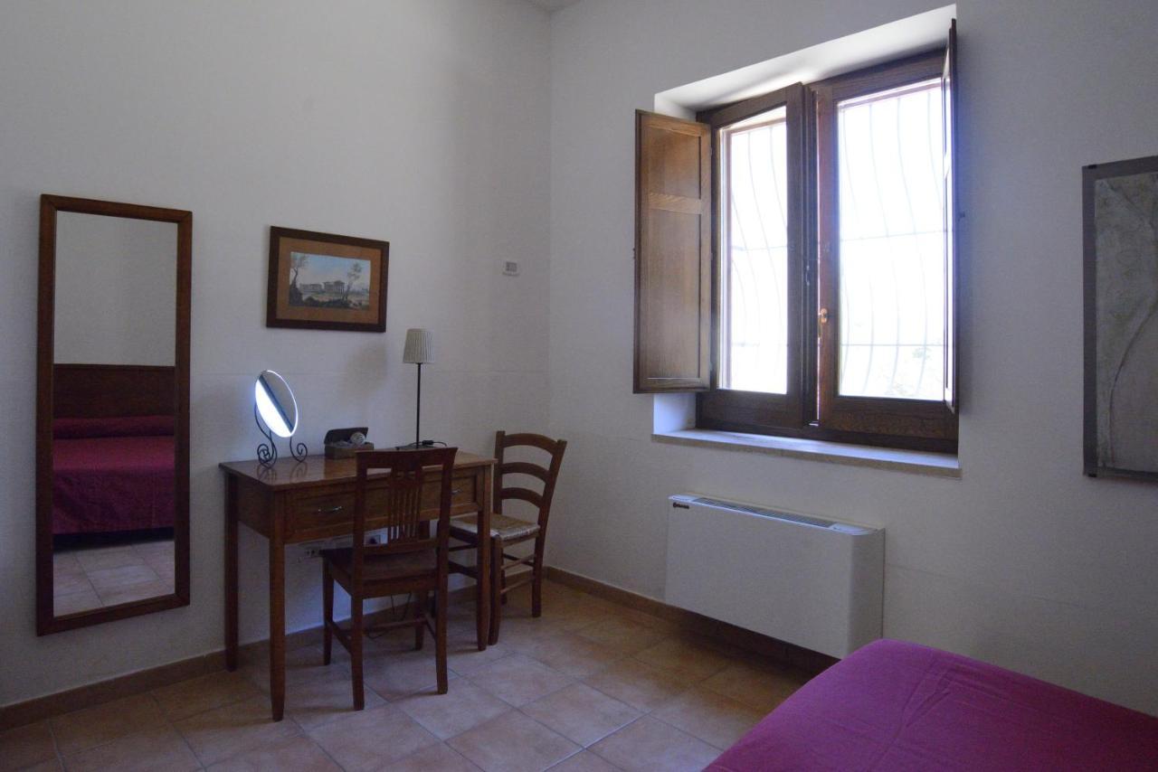 Casa Del Geco Bed & Breakfast Paestum Exterior photo